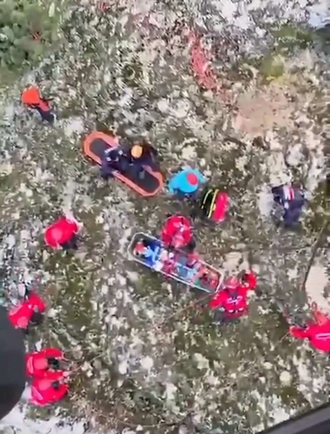 Muğla’da Jandarma Ekiplerinden “Nefes Kesen” Kurtarma Operasyonu: Yaralı Vatandaş Helikopterle Tahliye Edildi 4